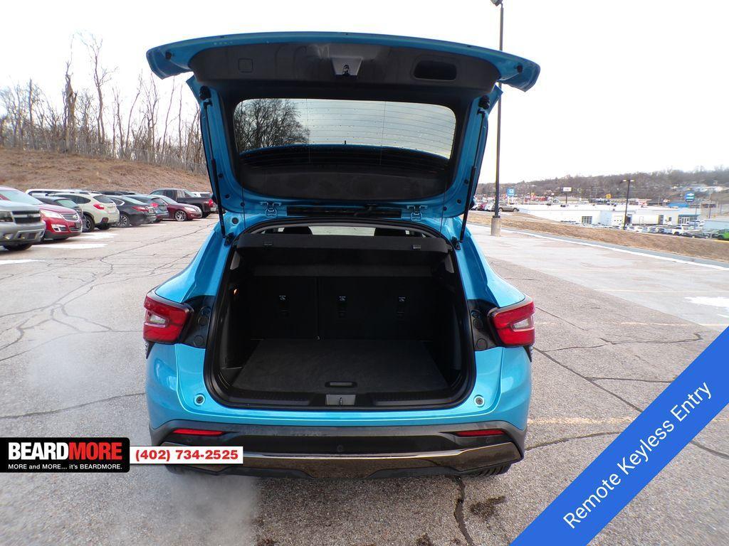 used 2025 Chevrolet Trax car, priced at $24,522