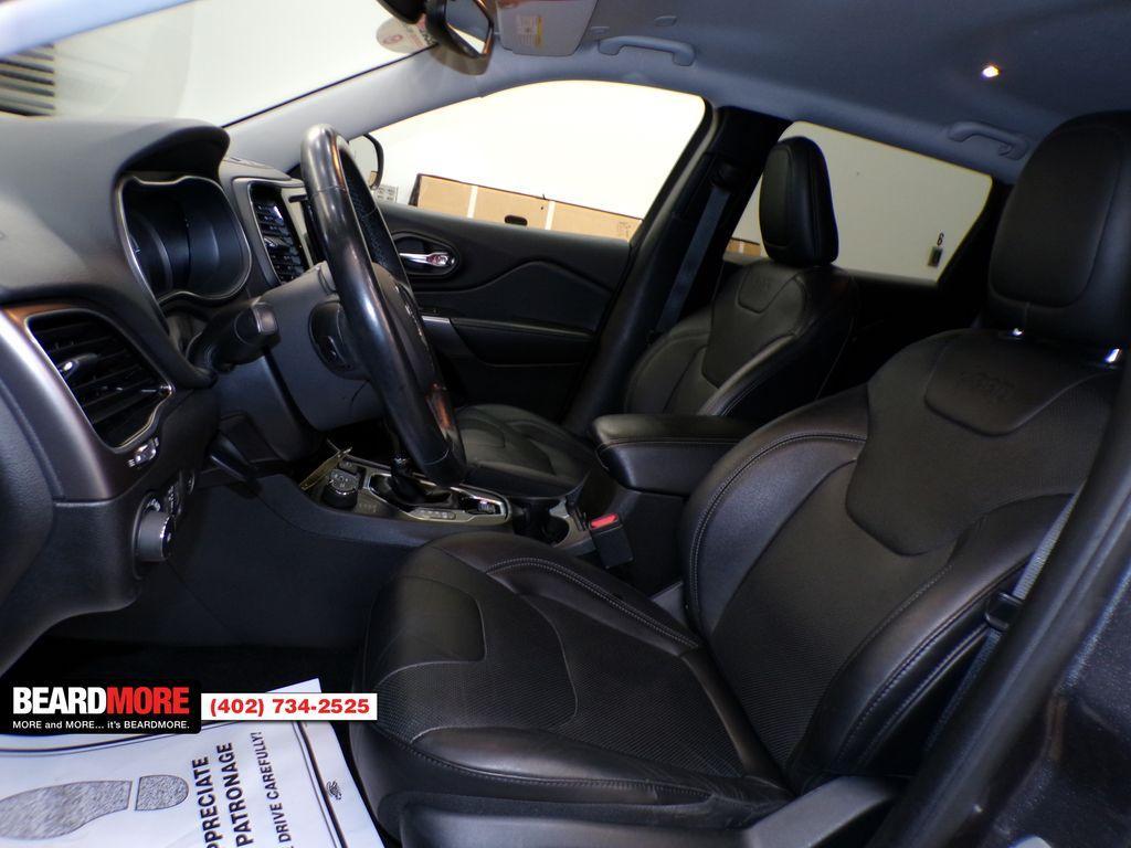 used 2020 Jeep Cherokee car, priced at $20,287