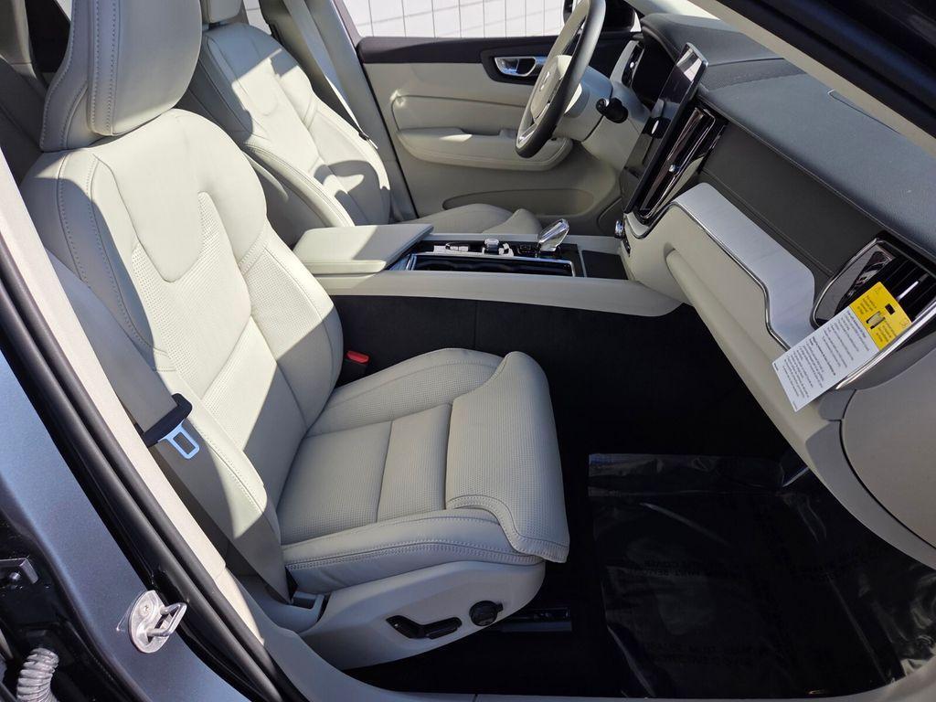new 2026 Volvo XC60 car, priced at $62,275