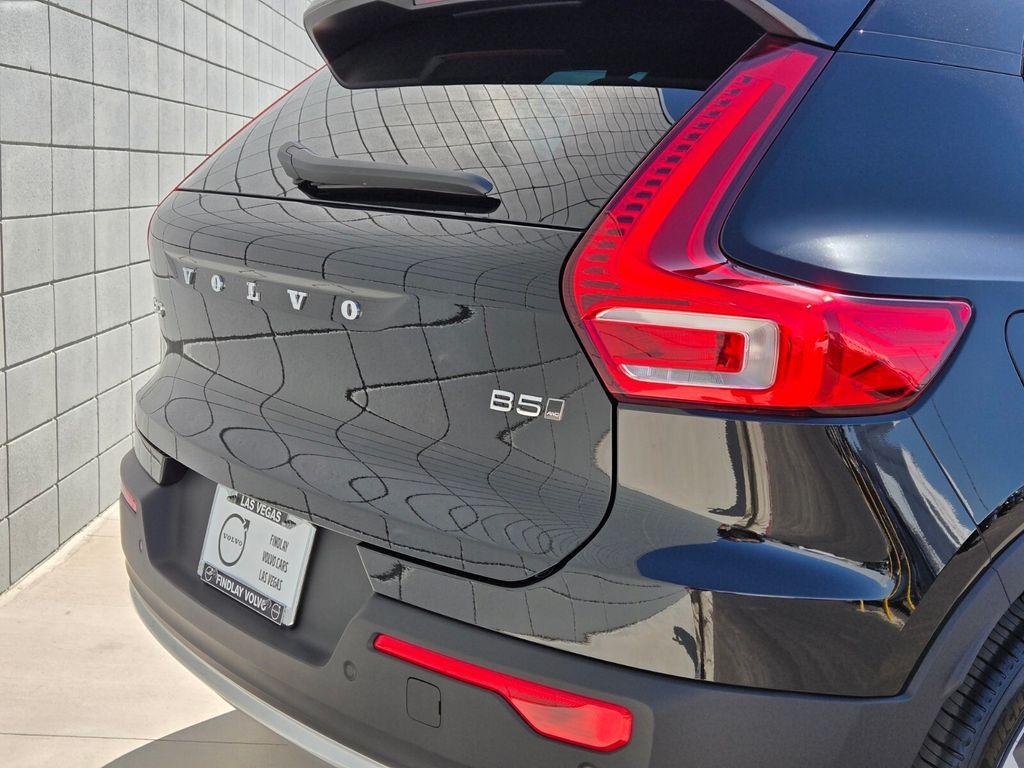 new 2025 Volvo XC40 car, priced at $46,035