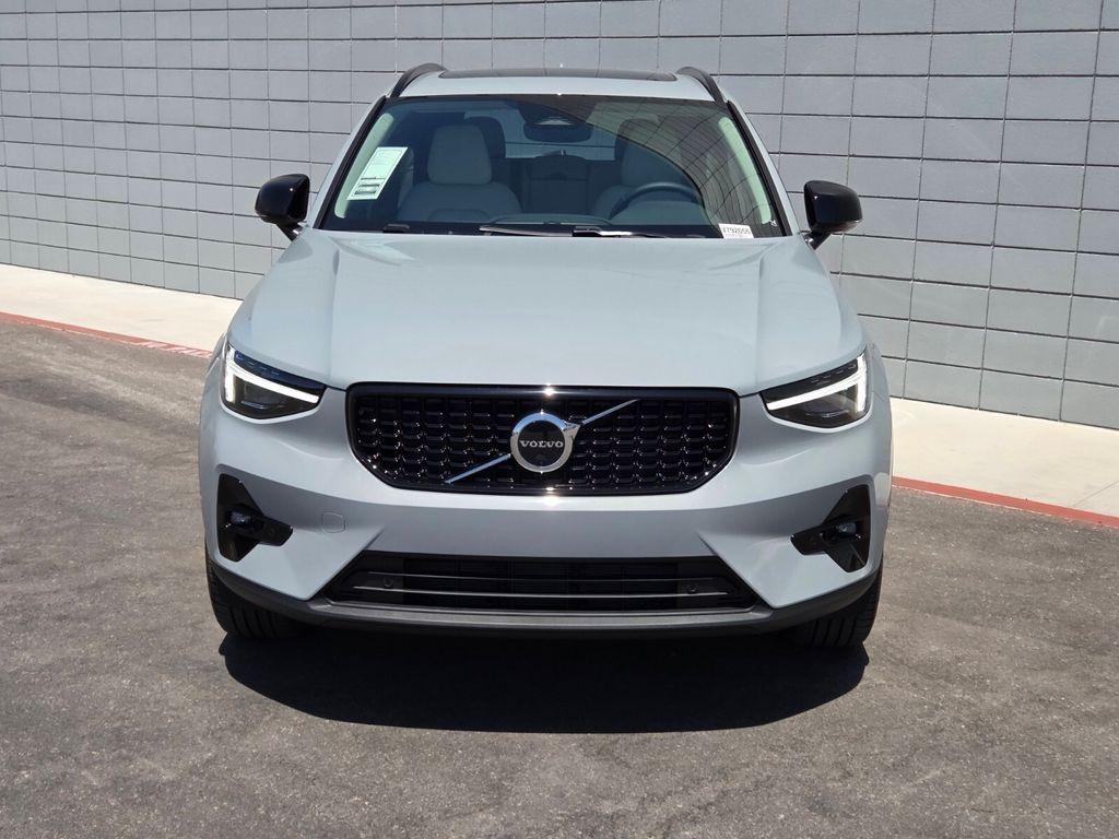 new 2026 Volvo XC40 car, priced at $50,258