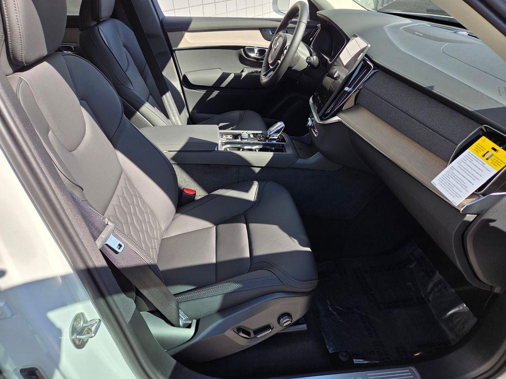 new 2026 Volvo XC90 Plug-In Hybrid car, priced at $79,565