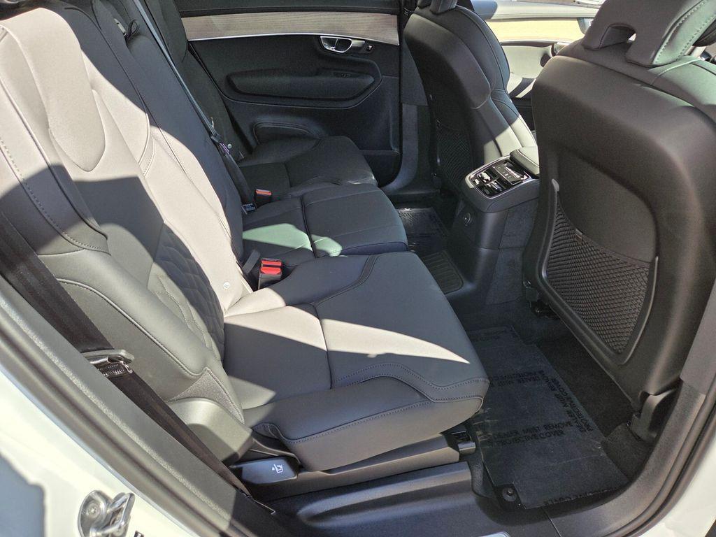 new 2026 Volvo XC90 Plug-In Hybrid car, priced at $79,565