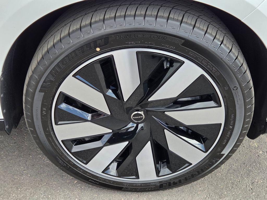 new 2025 Volvo EX90 car, priced at $81,445