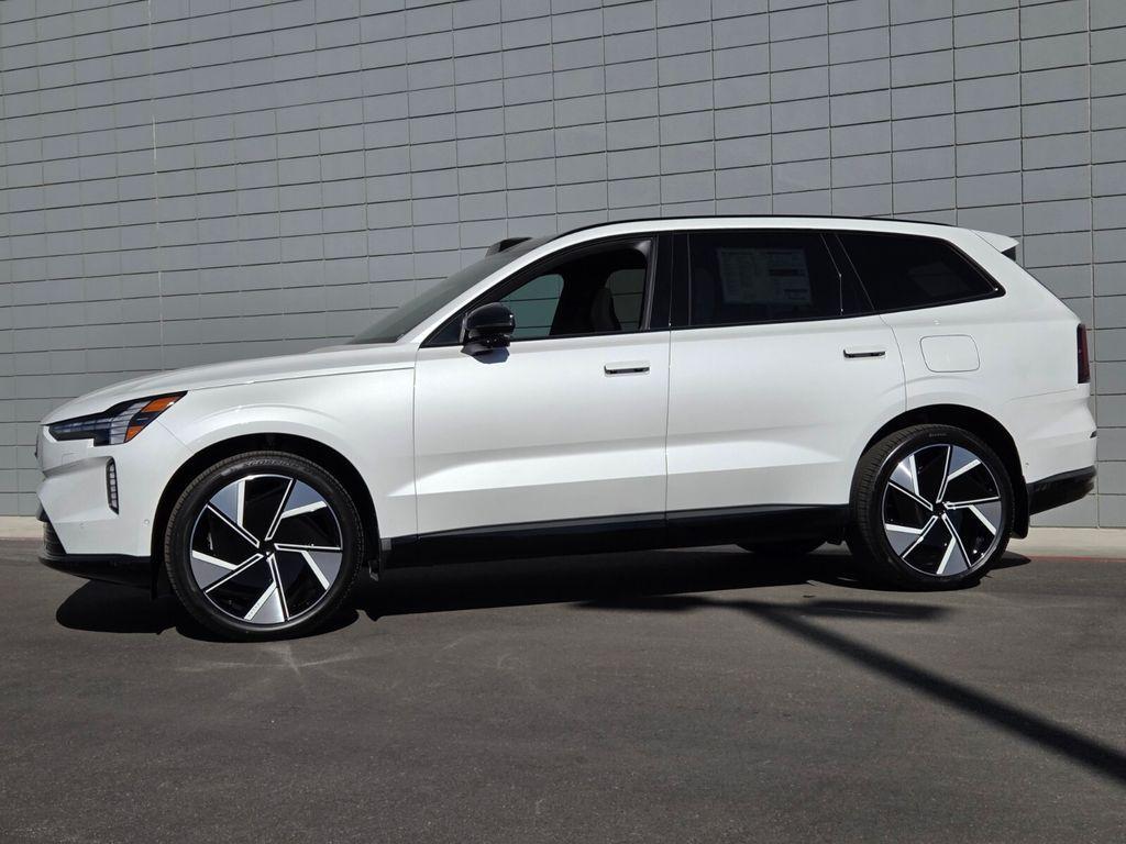 new 2025 Volvo EX90 car, priced at $78,910