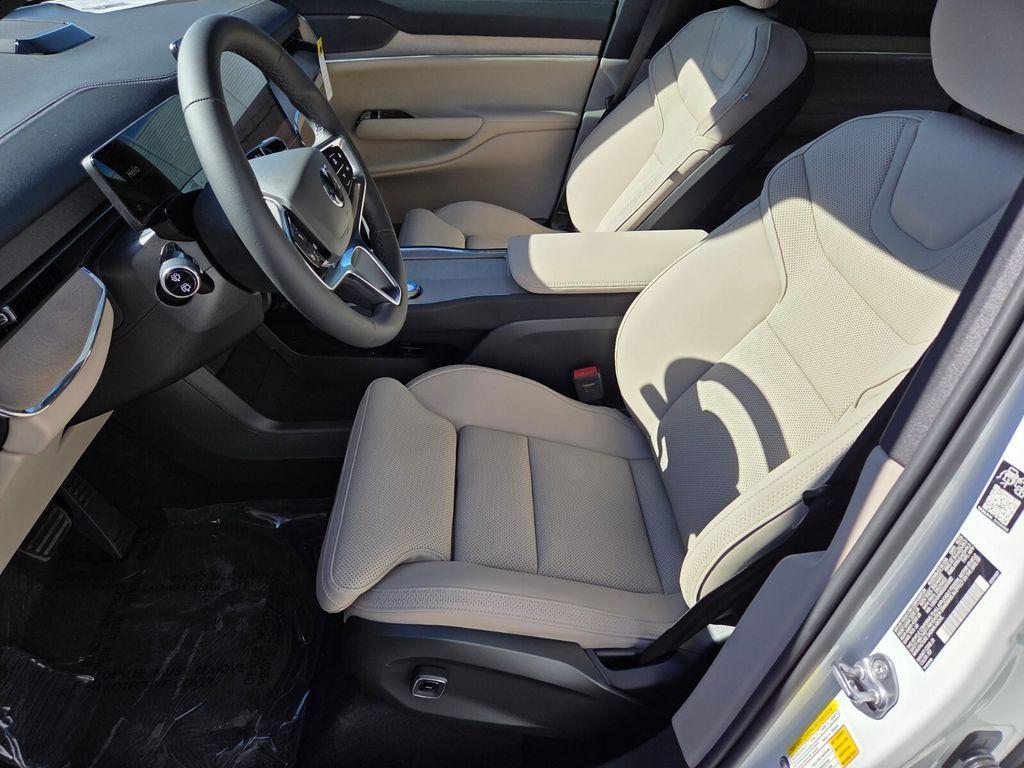 new 2025 Volvo EX90 car, priced at $78,910