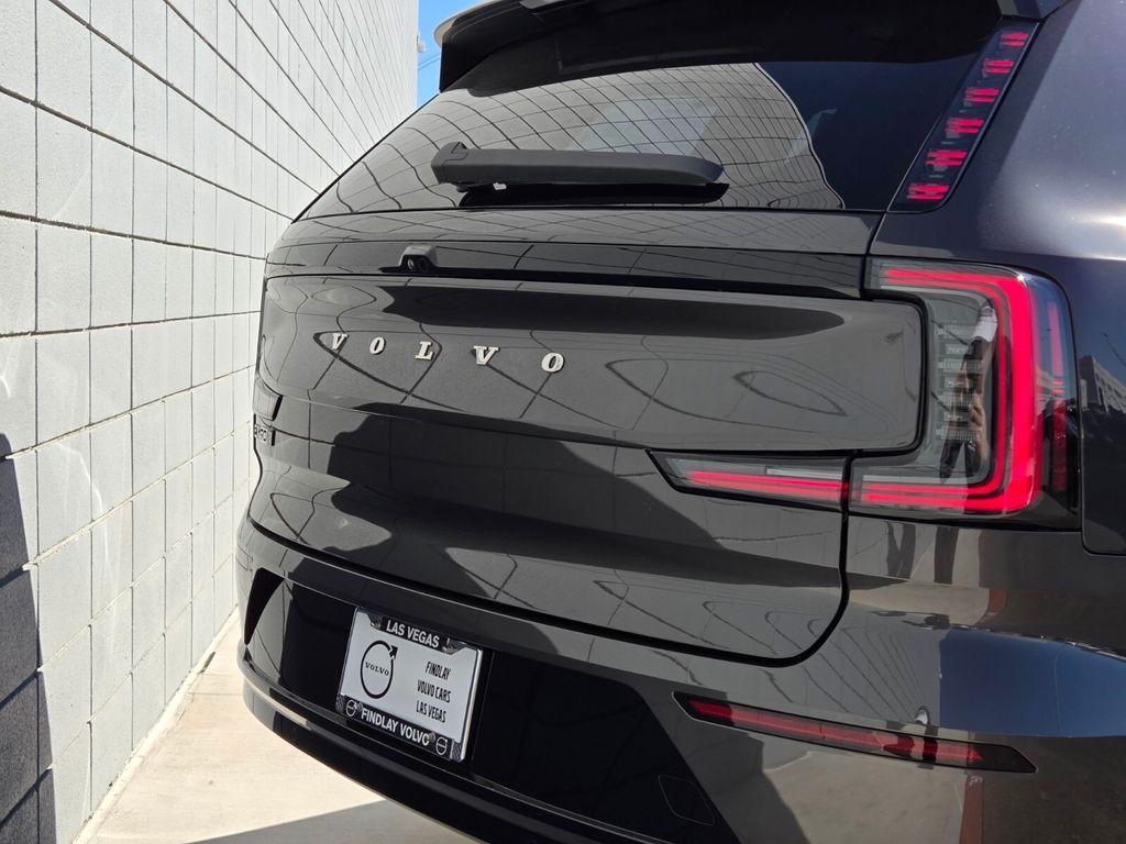 new 2025 Volvo EX90 car, priced at $77,335