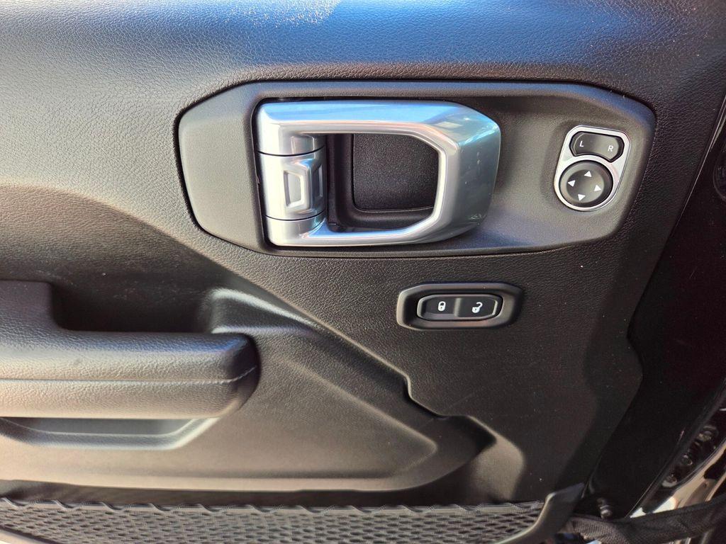 used 2022 Jeep Gladiator car, priced at $35,242