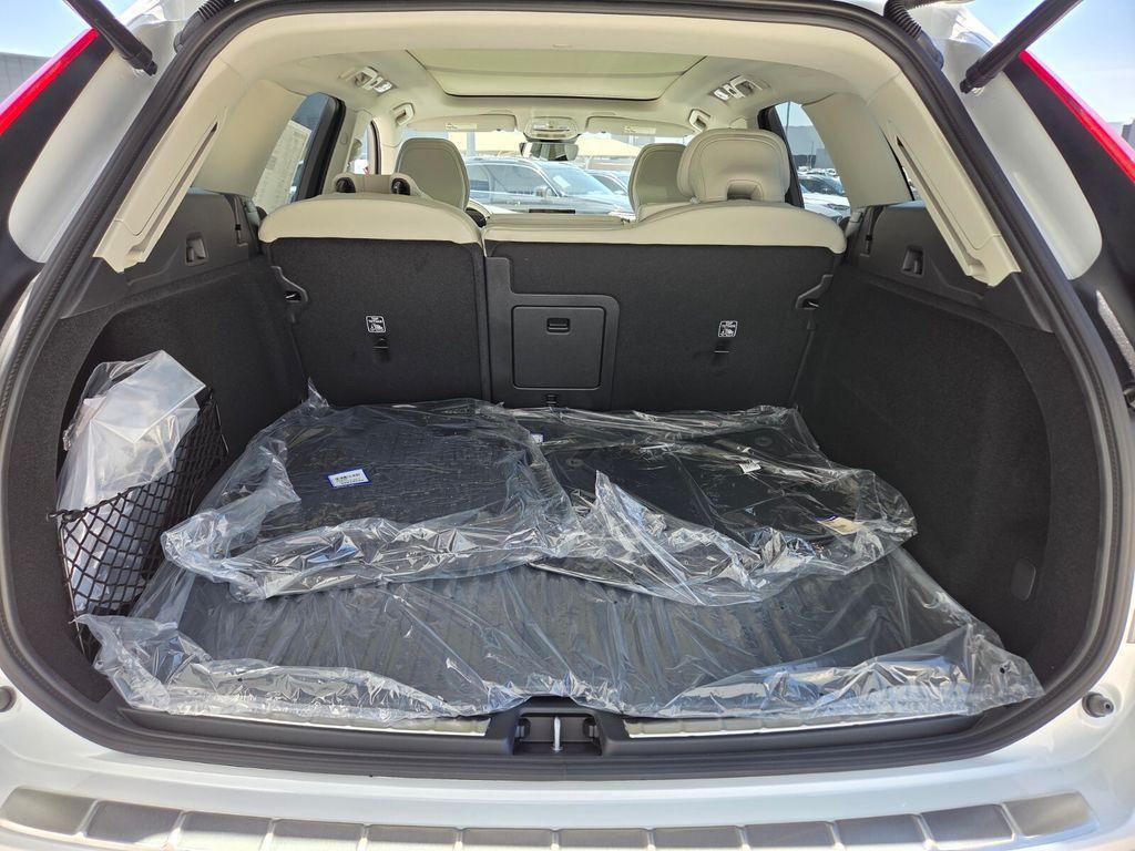 new 2026 Volvo XC60 Plug-In Hybrid car, priced at $75,353