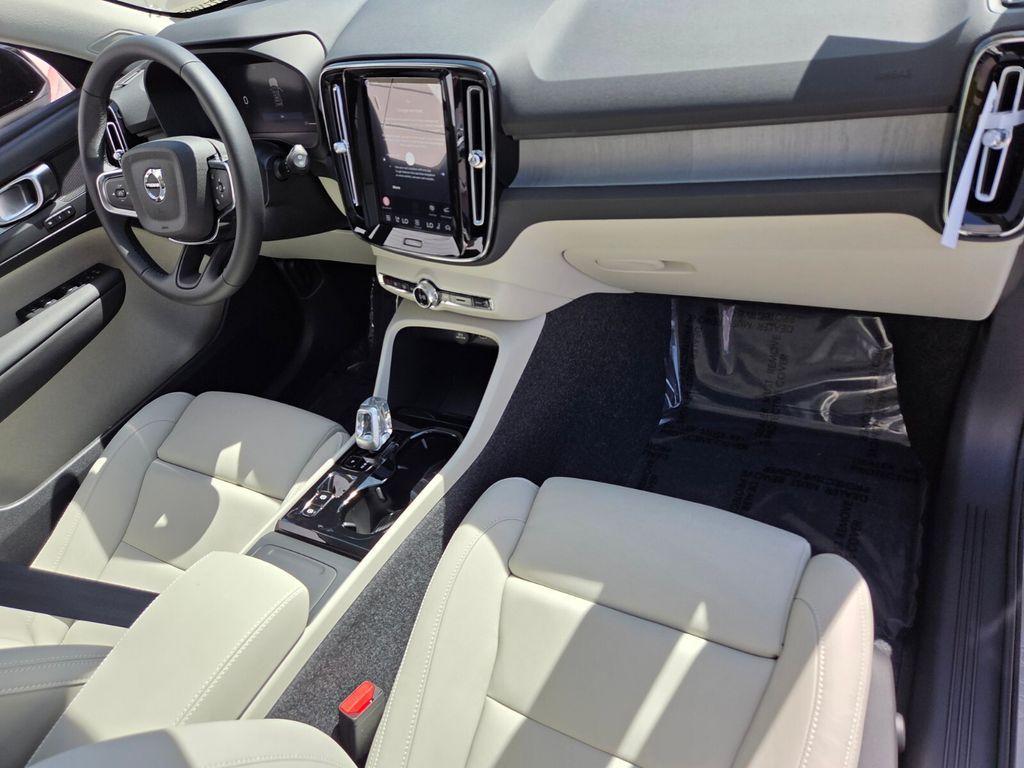new 2026 Volvo XC40 car, priced at $50,258