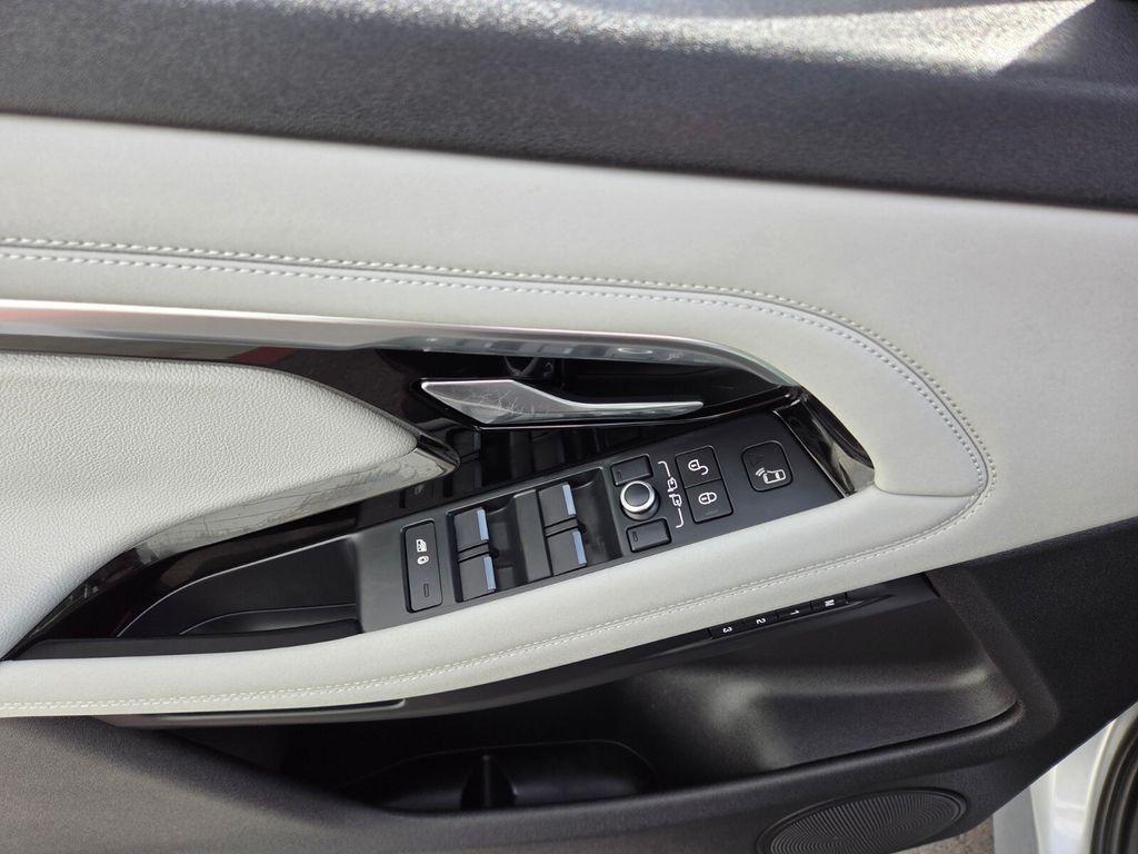 used 2020 Land Rover Range Rover Evoque car, priced at $22,461