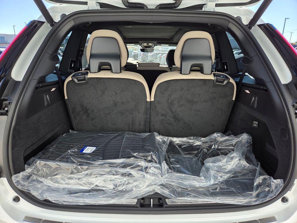 new 2026 Volvo XC90 car, priced at $67,825