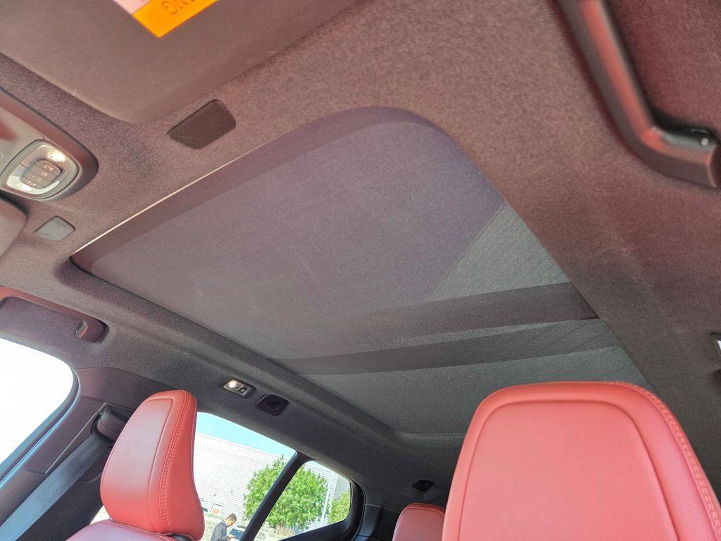 used 2019 Volvo XC40 car, priced at $19,451