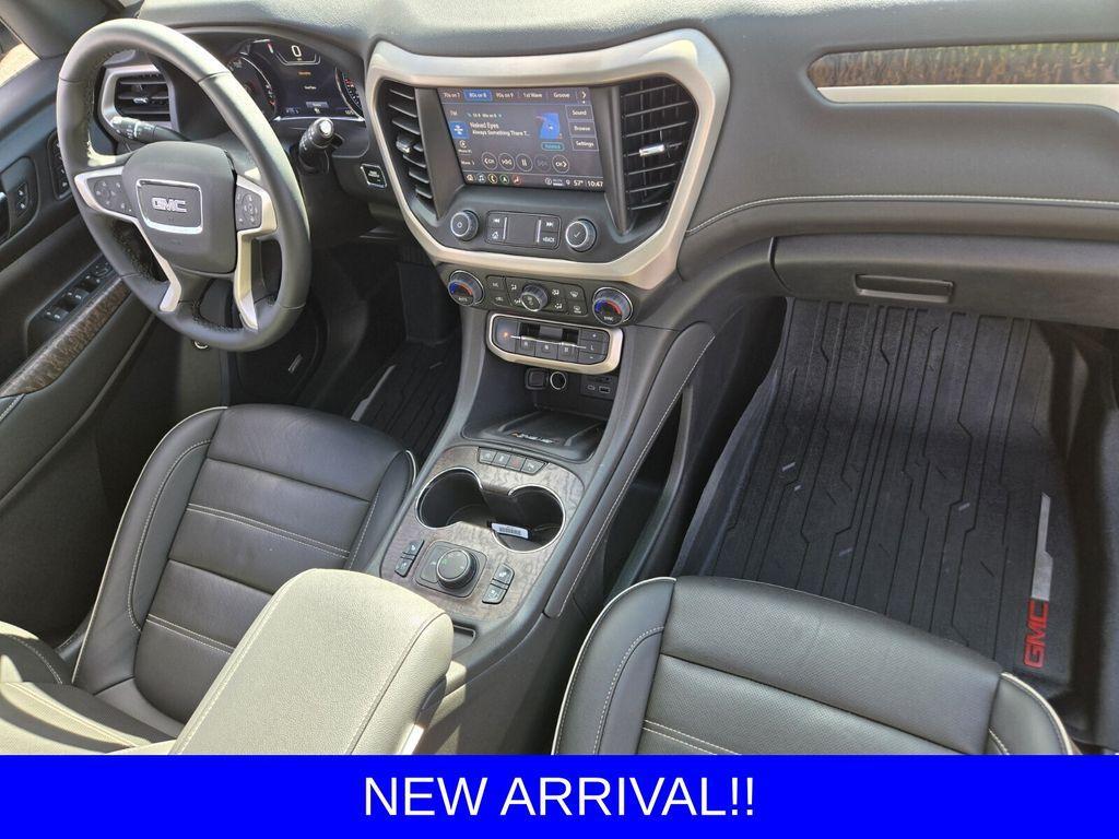used 2023 GMC Acadia car, priced at $35,168