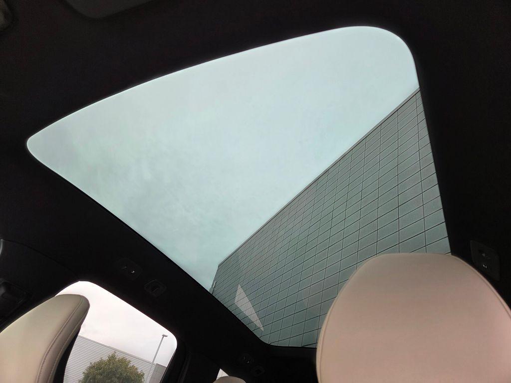 new 2025 Volvo EX90 car, priced at $79,685