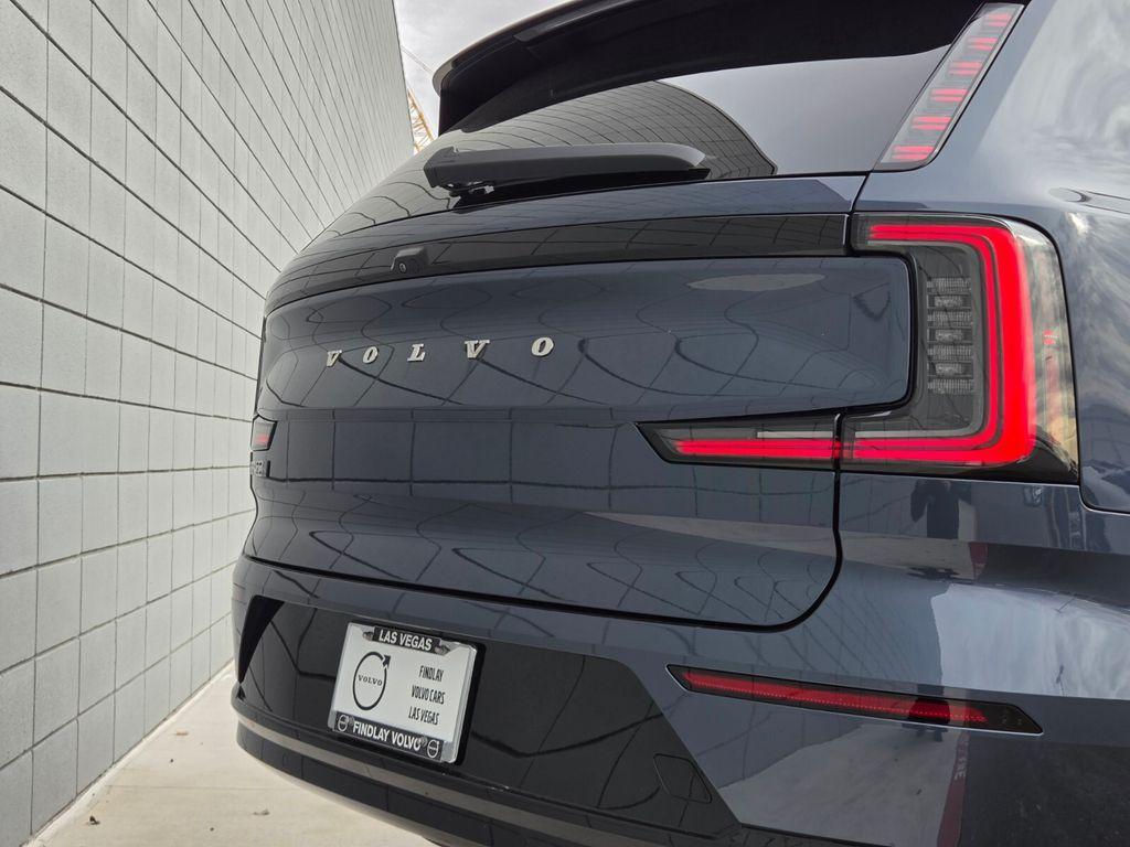 new 2025 Volvo EX90 car, priced at $79,685