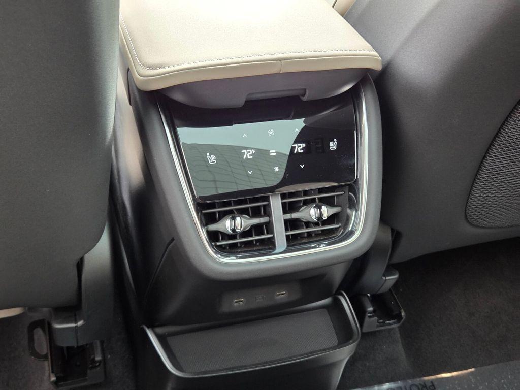 new 2025 Volvo EX90 car, priced at $79,685