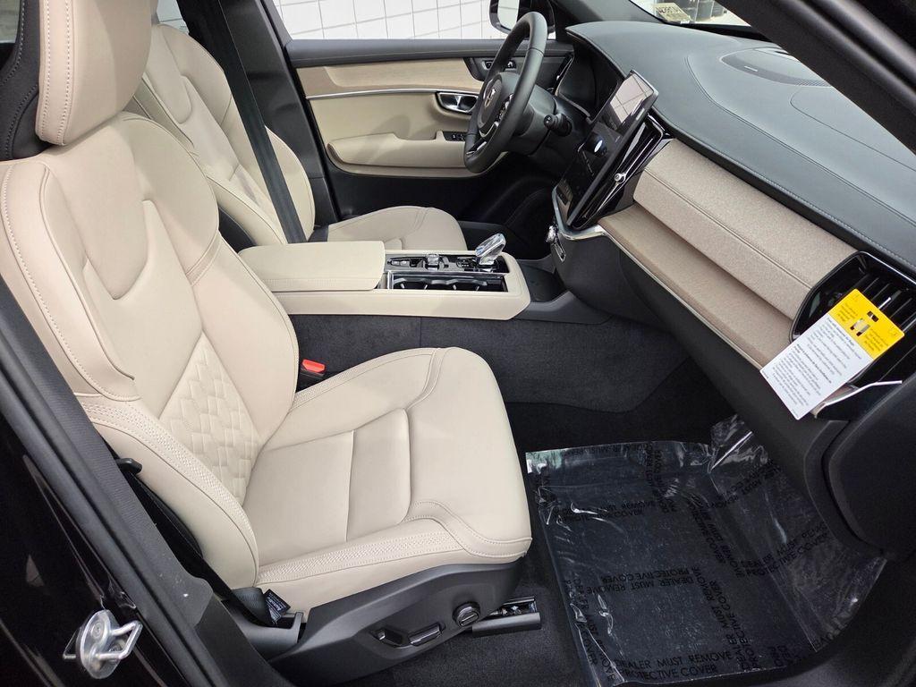 new 2026 Volvo XC90 Plug-In Hybrid car, priced at $81,873