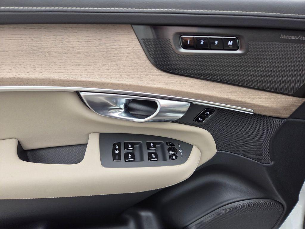 new 2026 Volvo XC90 car, priced at $67,825