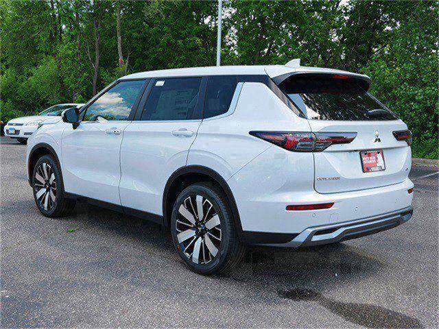 new 2025 Mitsubishi Outlander car, priced at $37,144