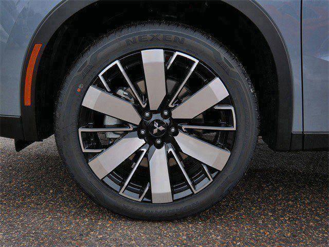 new 2026 Mitsubishi Outlander car, priced at $37,744