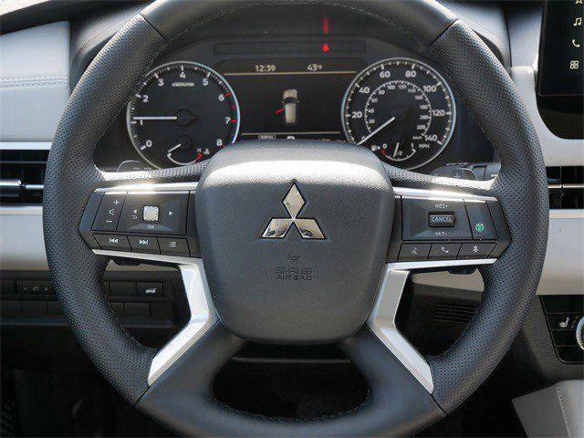 new 2026 Mitsubishi Outlander car, priced at $38,039