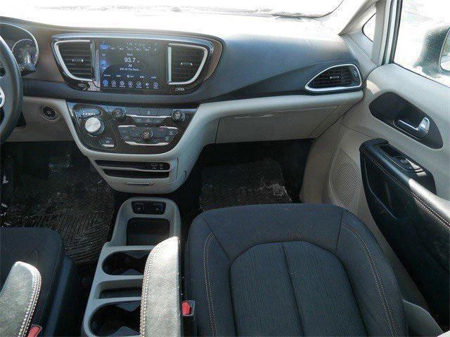 used 2017 Chrysler Pacifica car, priced at $8,789