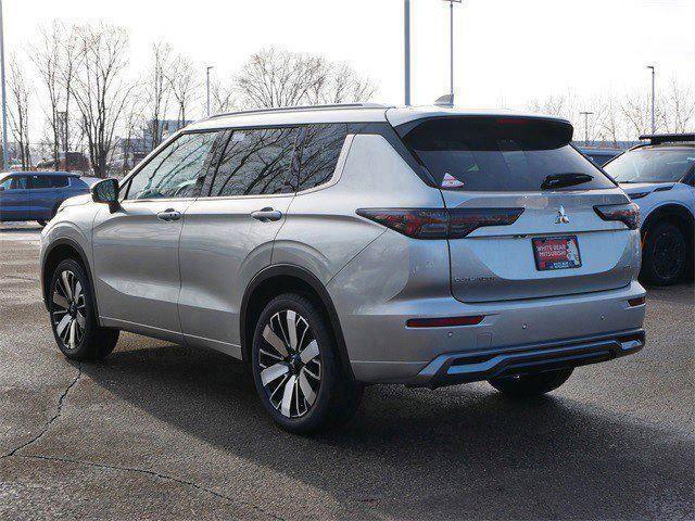new 2025 Mitsubishi Outlander car, priced at $38,704