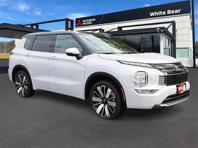 new 2025 Mitsubishi Outlander car, priced at $41,374