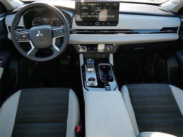 used 2025 Mitsubishi Outlander car, priced at $26,496