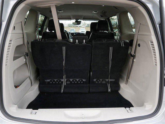 used 2024 Chrysler Pacifica car, priced at $28,396