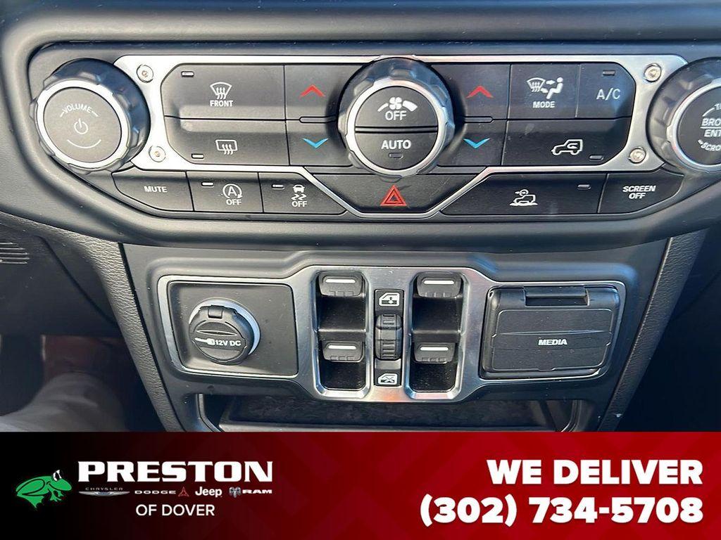 used 2023 Jeep Gladiator car, priced at $36,995