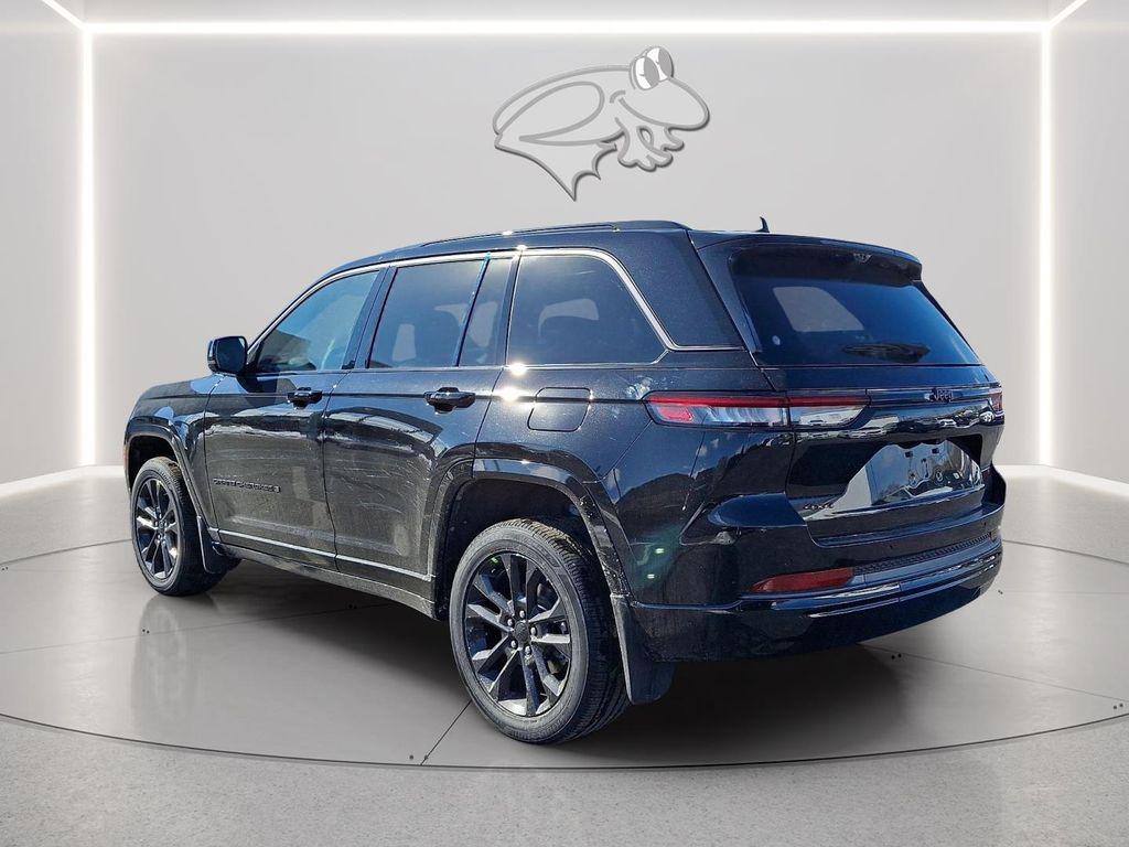 new 2026 Jeep Grand Cherokee car, priced at $52,105