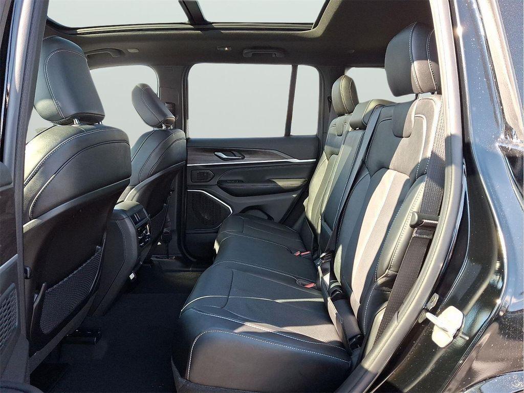 new 2026 Jeep Grand Cherokee car, priced at $49,899