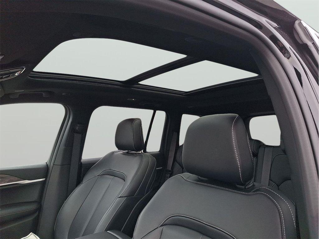 new 2026 Jeep Grand Cherokee car, priced at $46,585