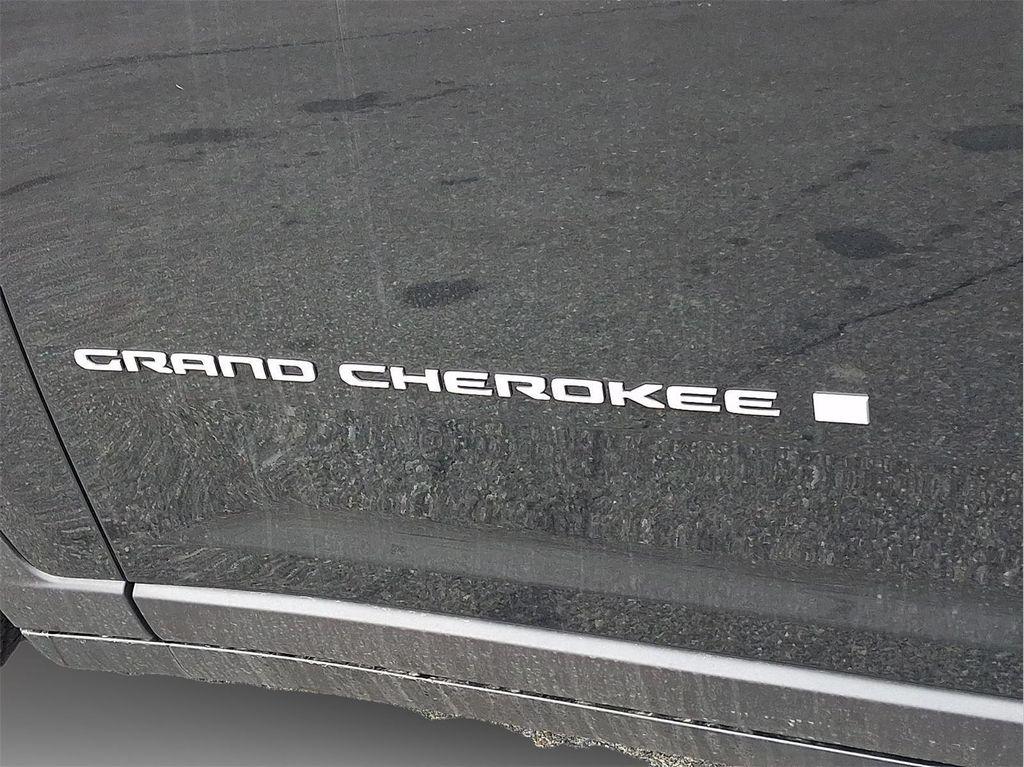 new 2026 Jeep Grand Cherokee car, priced at $46,585