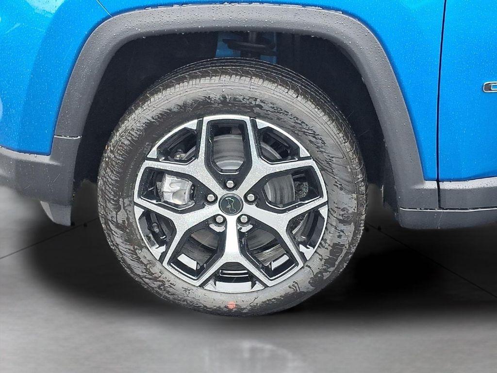 new 2026 Jeep Compass car, priced at $33,684