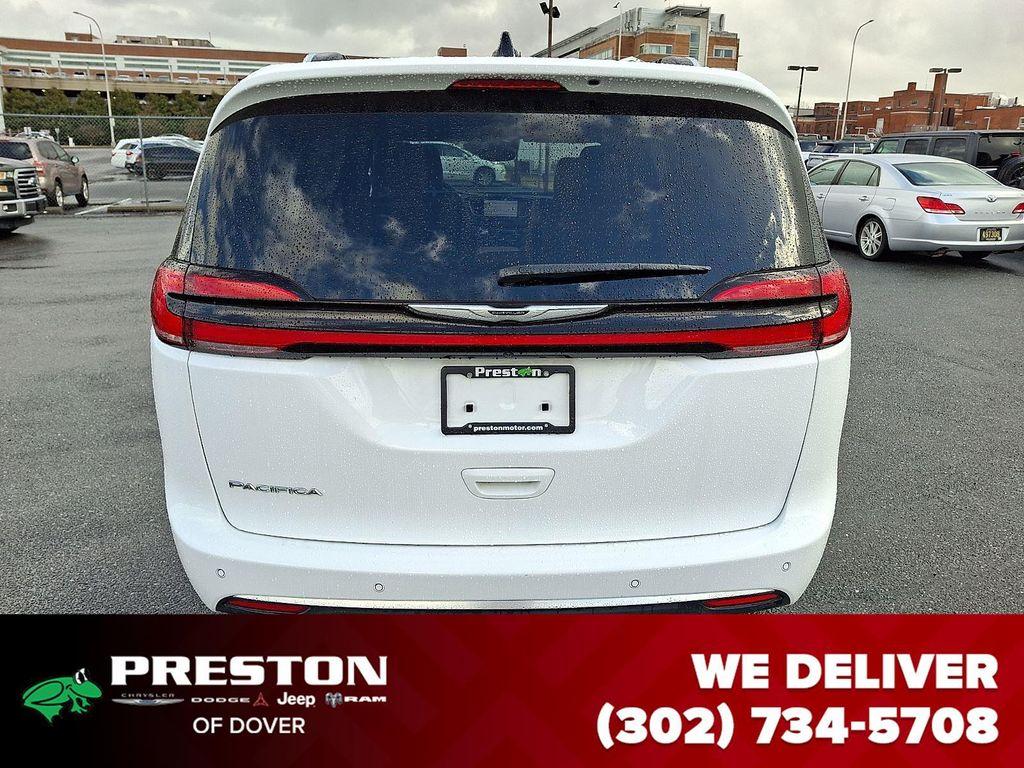 used 2025 Chrysler Pacifica car, priced at $47,495