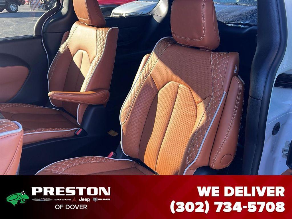 used 2025 Chrysler Pacifica car, priced at $47,495