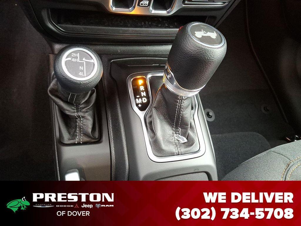 new 2026 Jeep Wrangler car, priced at $46,585