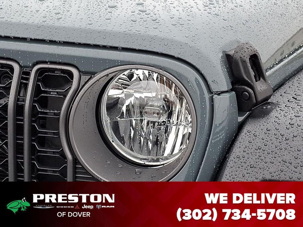 new 2026 Jeep Wrangler car, priced at $46,585