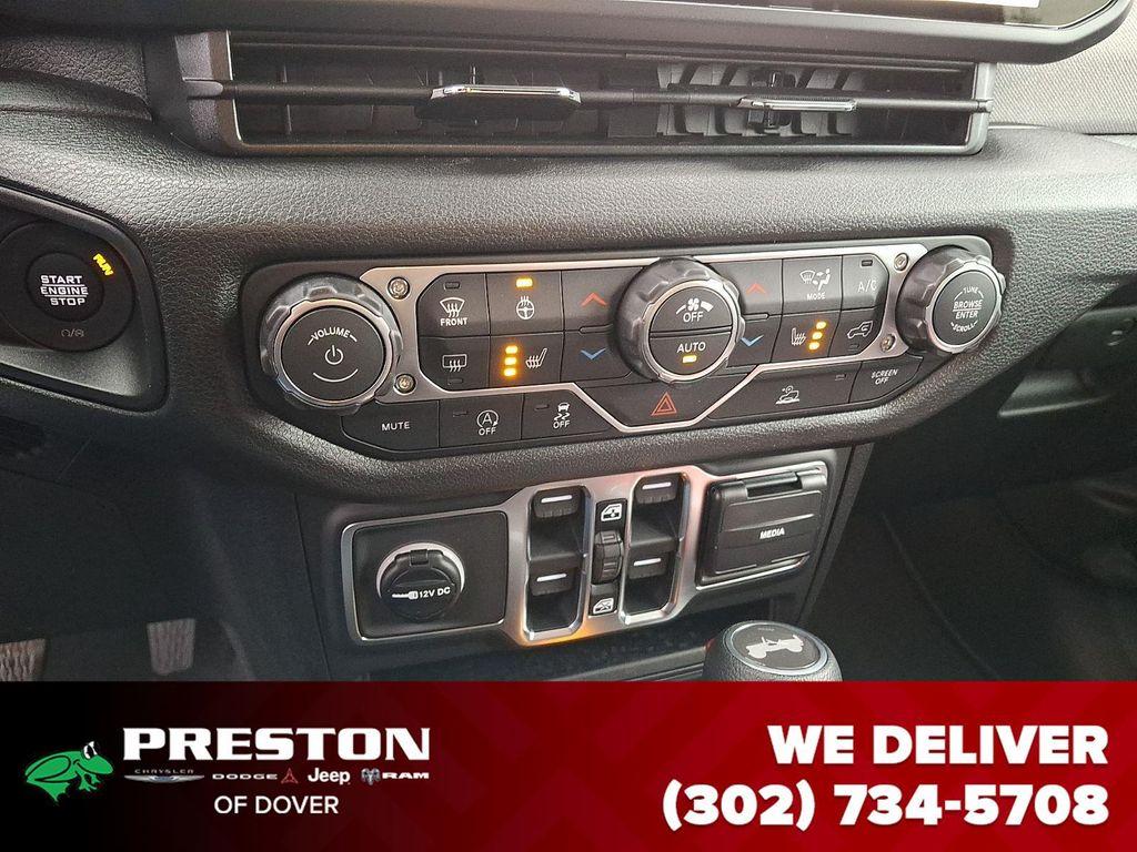 new 2026 Jeep Wrangler car, priced at $46,585