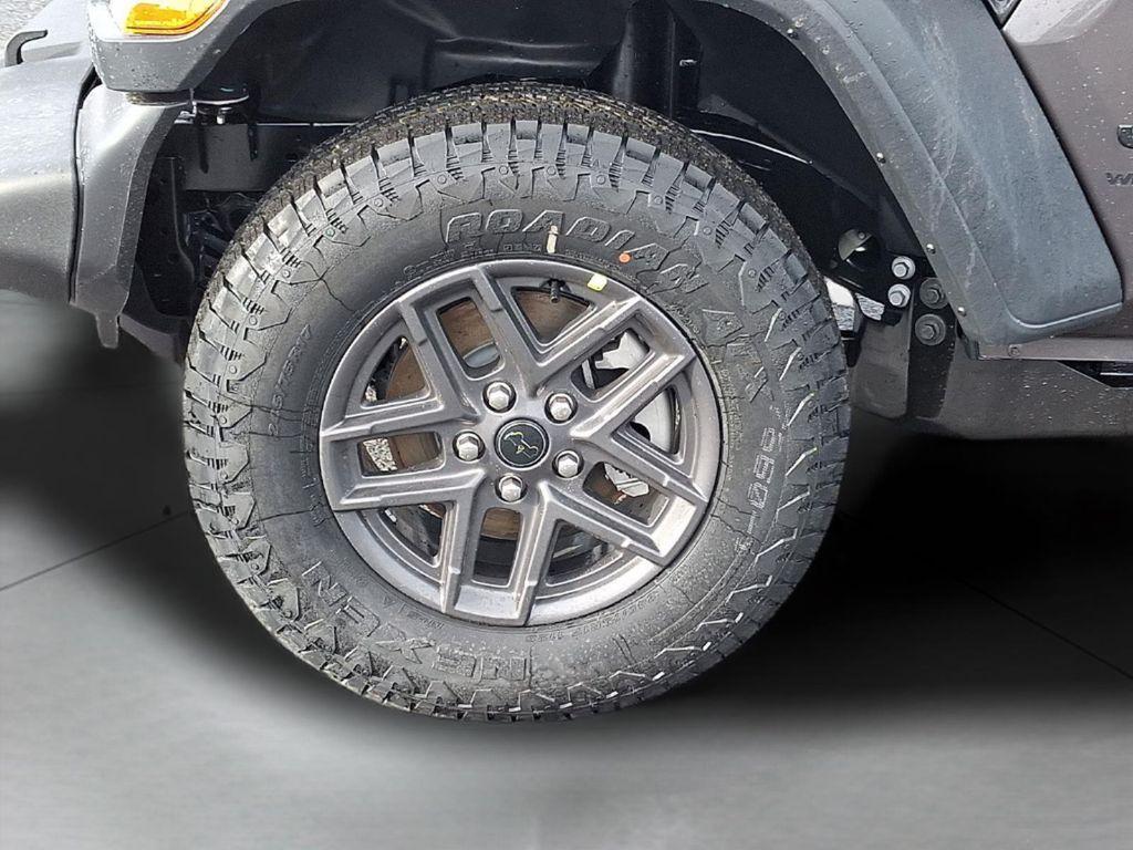 new 2026 Jeep Wrangler car, priced at $42,735
