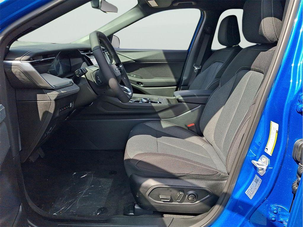 new 2026 Jeep Cherokee car, priced at $37,299