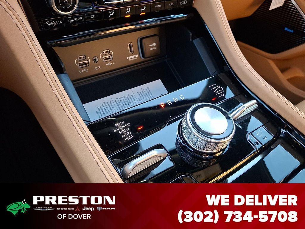 new 2025 Jeep Grand Cherokee car, priced at $62,560