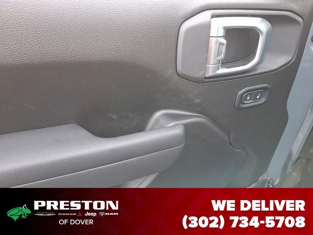 new 2026 Jeep Wrangler car, priced at $39,445