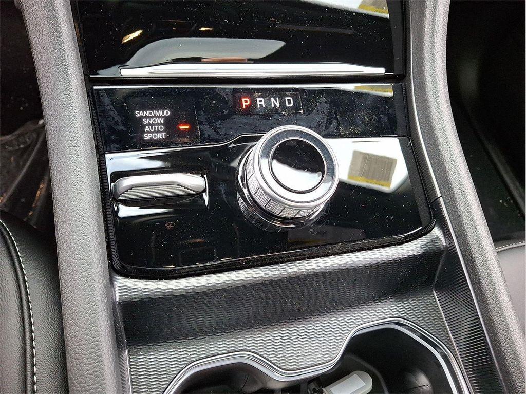 new 2025 Jeep Grand Cherokee car, priced at $45,420