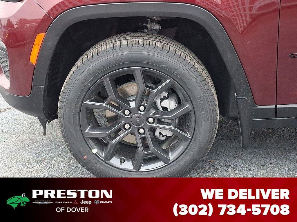 new 2025 Jeep Grand Cherokee car, priced at $48,415