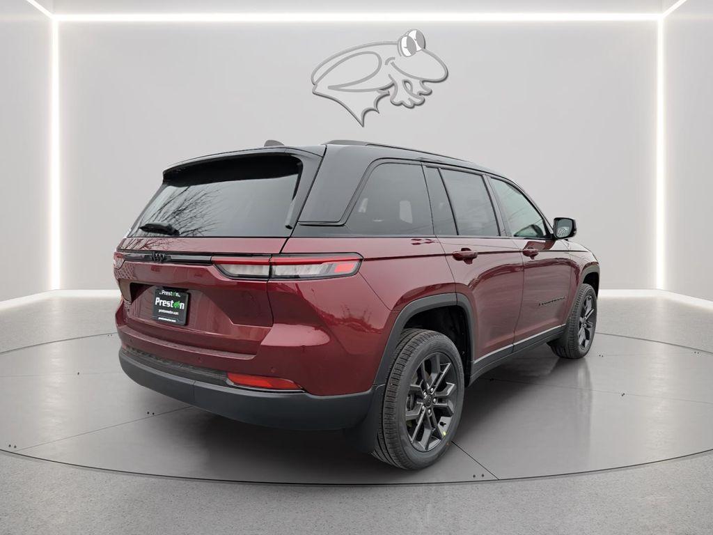 new 2025 Jeep Grand Cherokee car, priced at $46,015