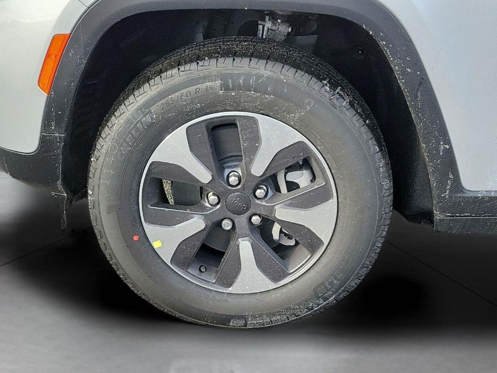 new 2024 Jeep Grand Cherokee 4xe car, priced at $38,799